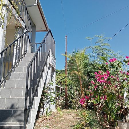 Yusilver Guest House ลาบวนบาโจ ภายนอก รูปภาพ