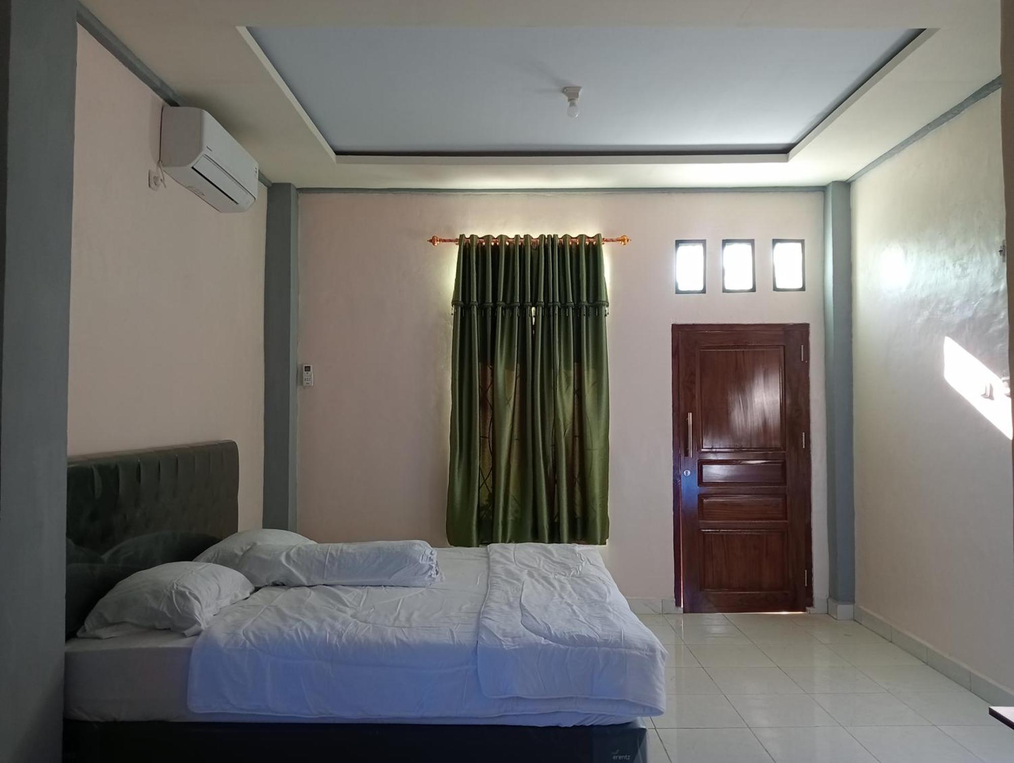 Yusilver Guest House ลาบวนบาโจ ภายนอก รูปภาพ